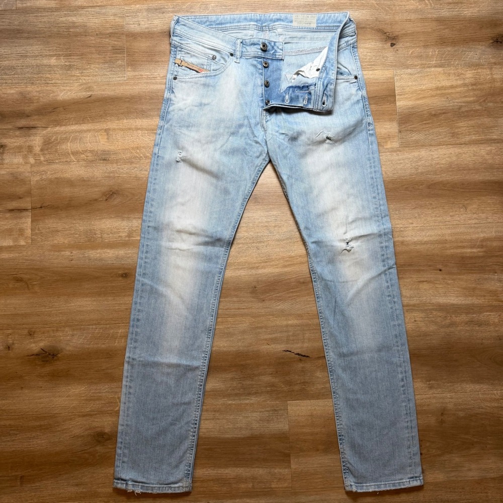 Diesel Belther Jeans Mens 30x32 Light Wash Blue Distressed Slim Tapered 0839G